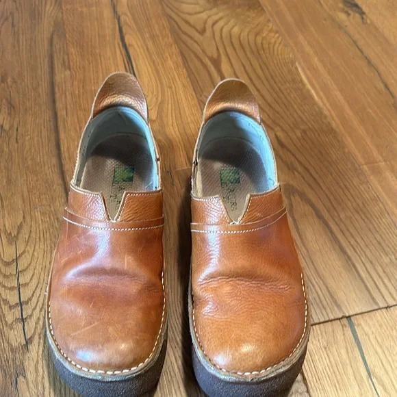 El Naturalista Mens 241 Slip On Brown Loafer Shoes sz10 / EU 43